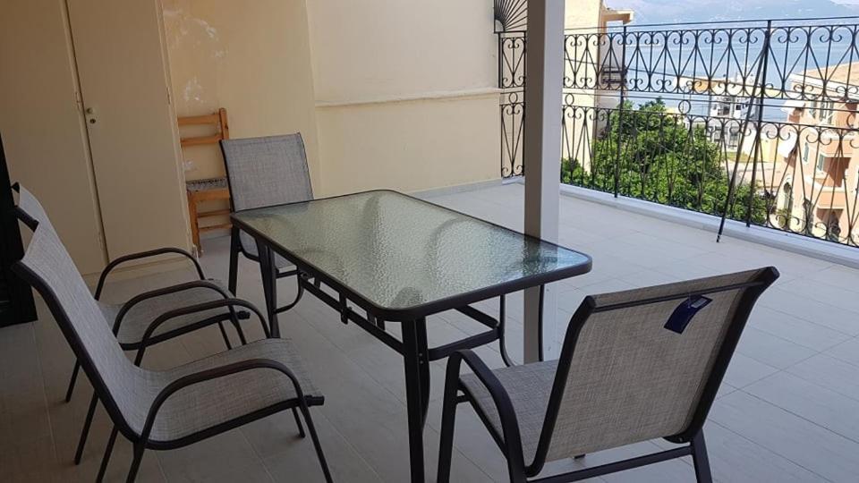 Kiki'S Penthouse Apartment Corfu  Exterior photo