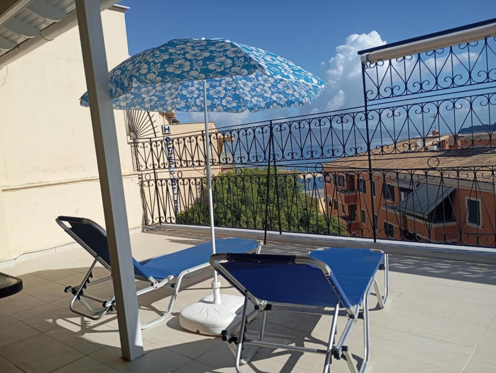 Kiki'S Penthouse Apartment Corfu  Exterior photo