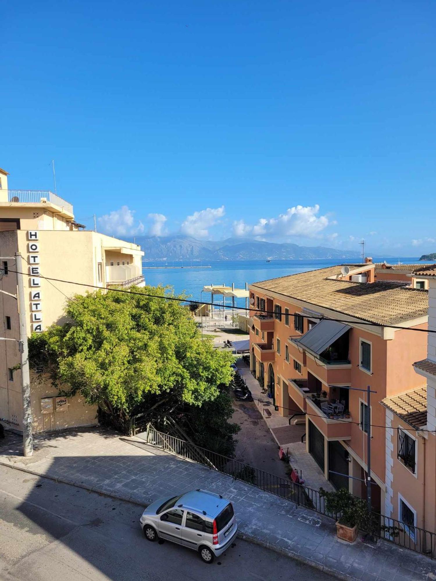 Kiki'S Penthouse Apartment Corfu  Exterior photo